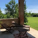 Semesterbostad The Berghouse - La Casa Sul Clivo With Jacuzzi