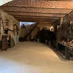The Berghouse - La Casa Sul Clivo With Jacuzzi Semesterbostad