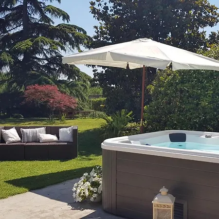 The Berghouse - La Casa Sul Clivo With Jacuzzi Bergamasco