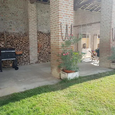 The Berghouse - La Casa Sul Clivo With Jacuzzi بيت للعطل *