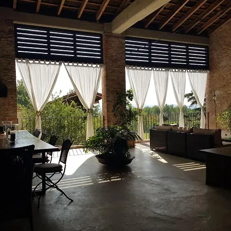 The Berghouse - La Casa Sul Clivo With Jacuzzi Semesterbostad *