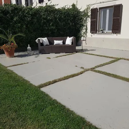 Semesterbostad The Berghouse - La Casa Sul Clivo With Jacuzzi Bergamasco