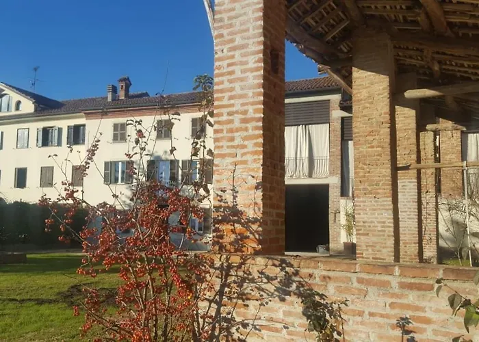 The Berghouse - La Casa Sul Clivo With Jacuzzi Feriehus *