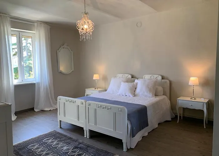 The Berghouse - La Casa Sul Clivo With Jacuzzi Feriehus *